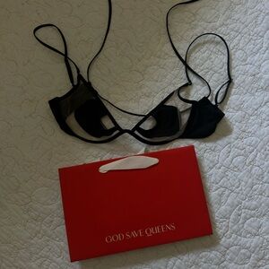 God Save Queens Bikini Top 🖤